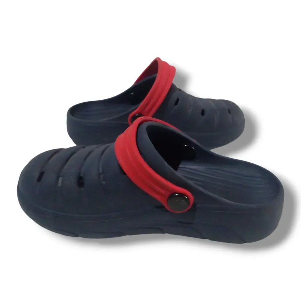 Bata style clog
